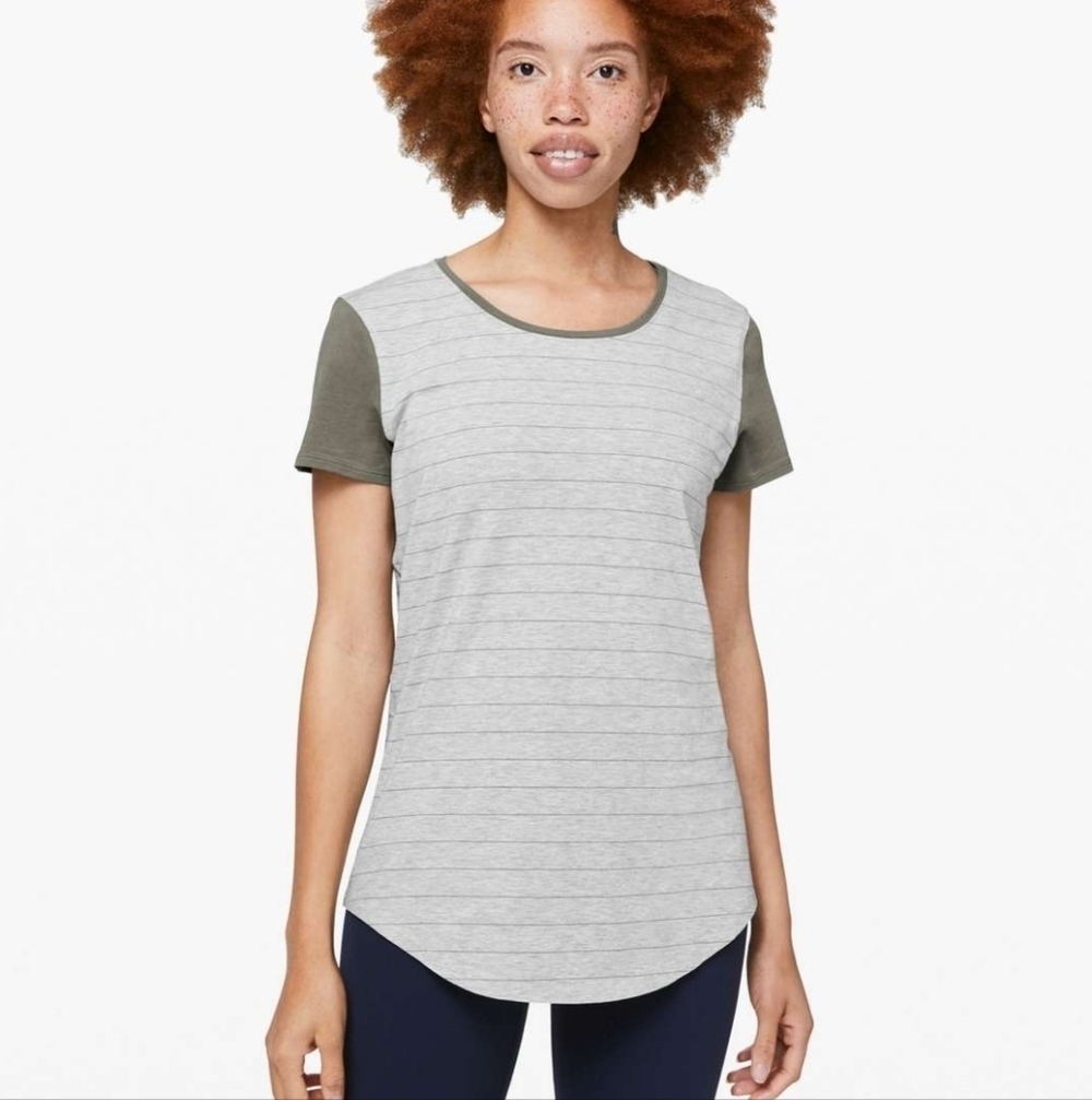 Lululemon Love Crew III size 4 NWT